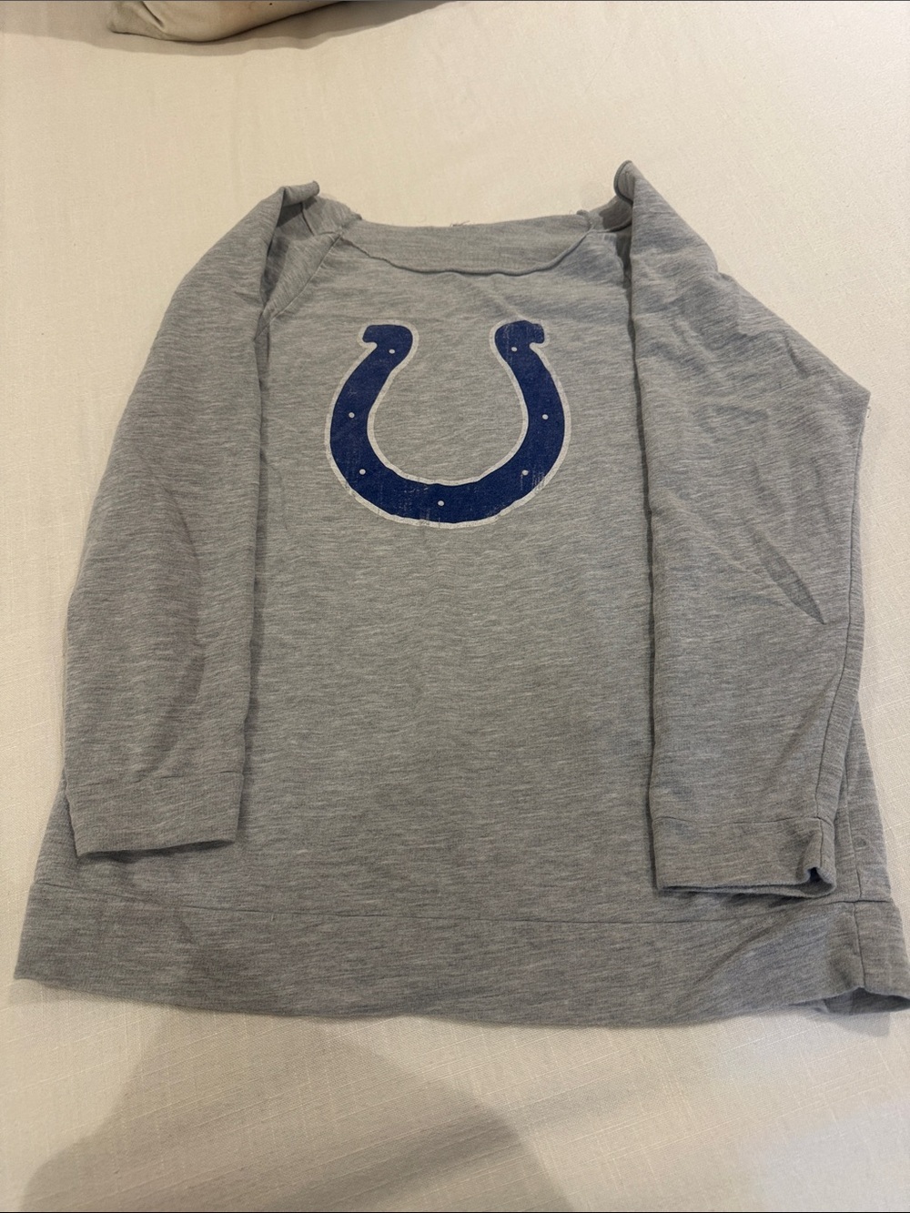 Colts sweatshirt with frayed neck